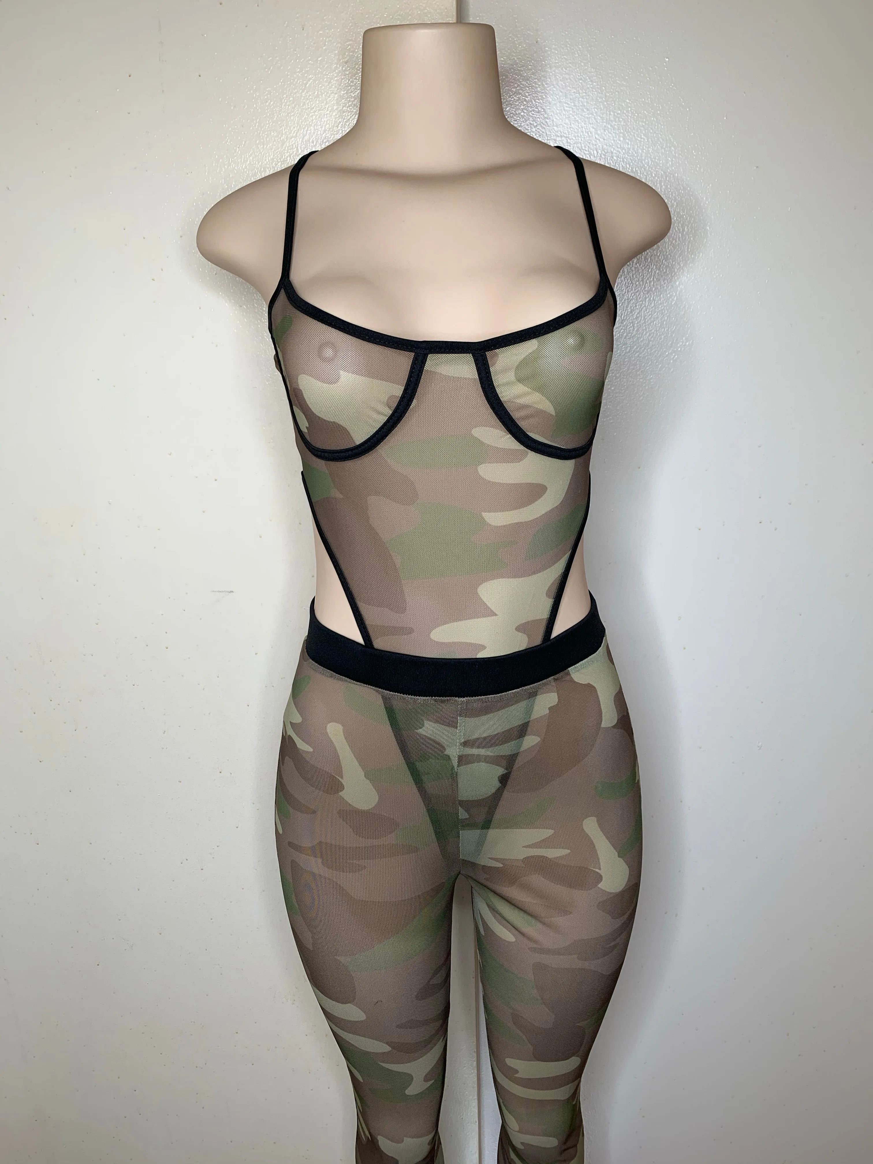 CAMO. Mesh Two Piece