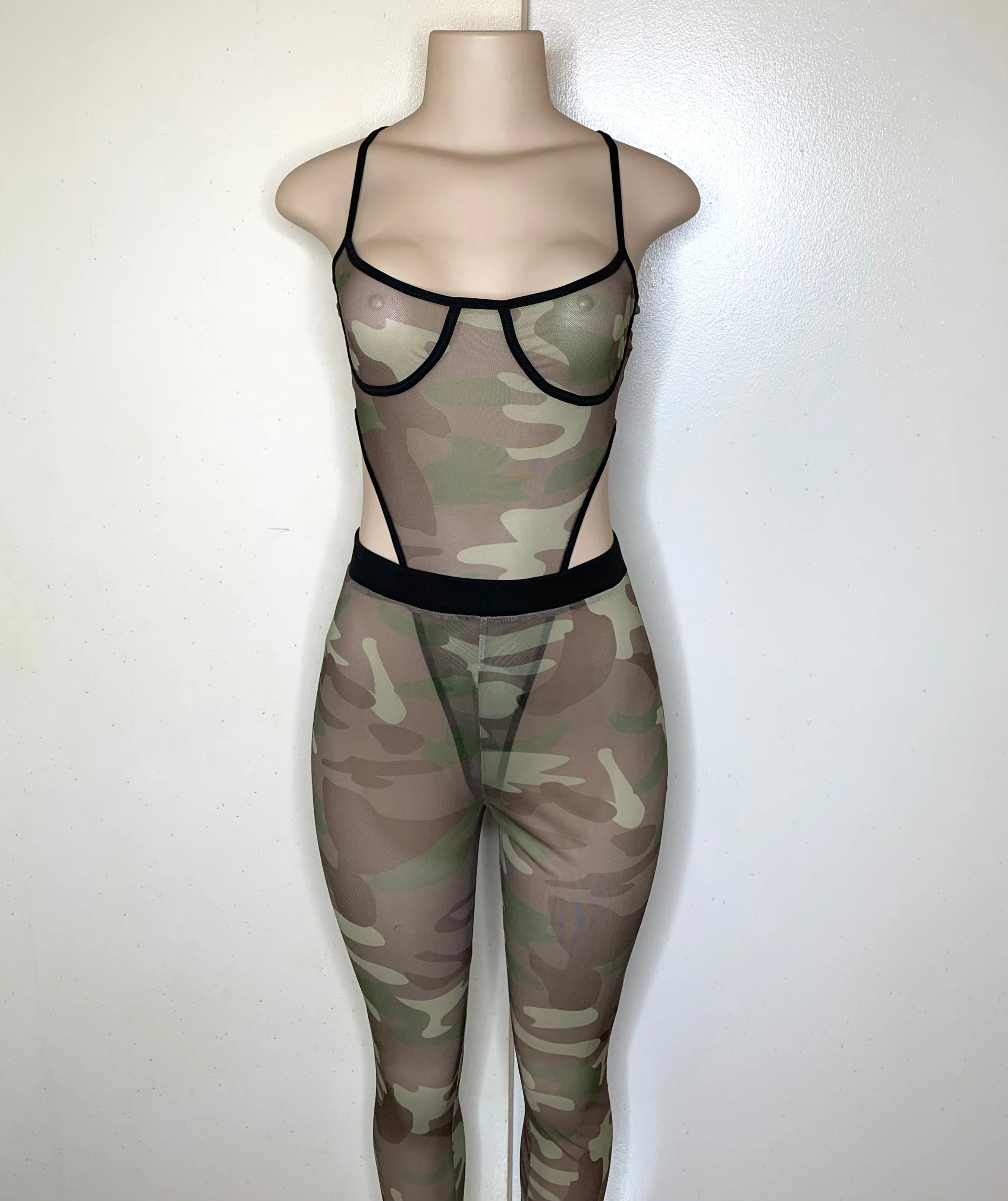 CAMO. Mesh Two Piece