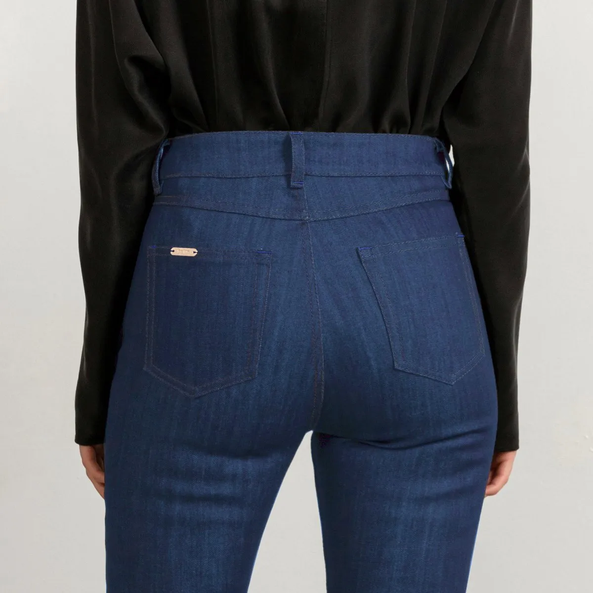 Flared Jeans In Mid Blue With Matching Stitch Long