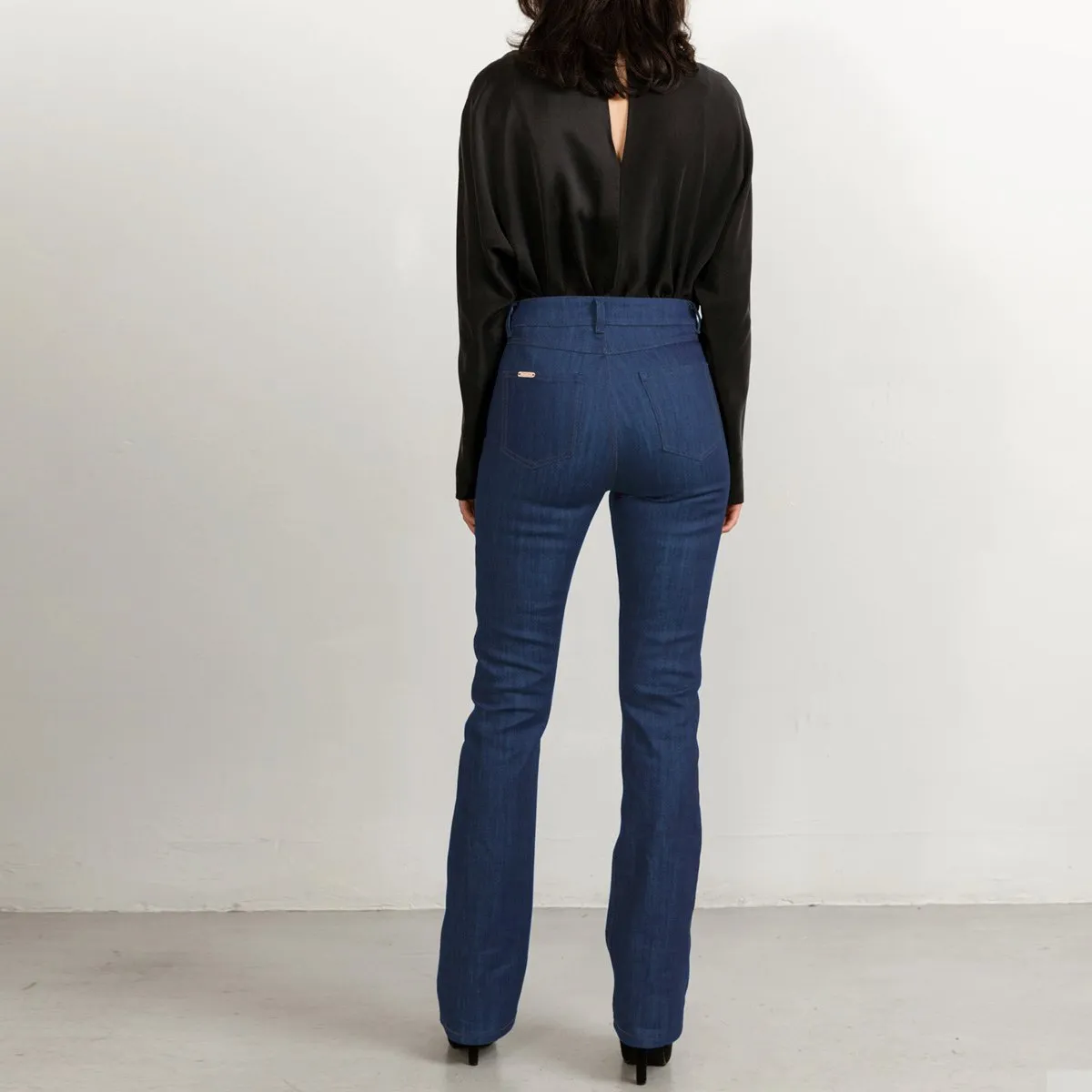 Flared Jeans In Mid Blue With Matching Stitch Long