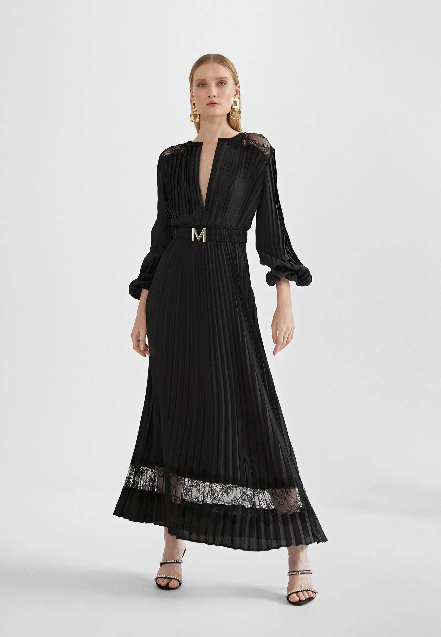 Long pleated dress