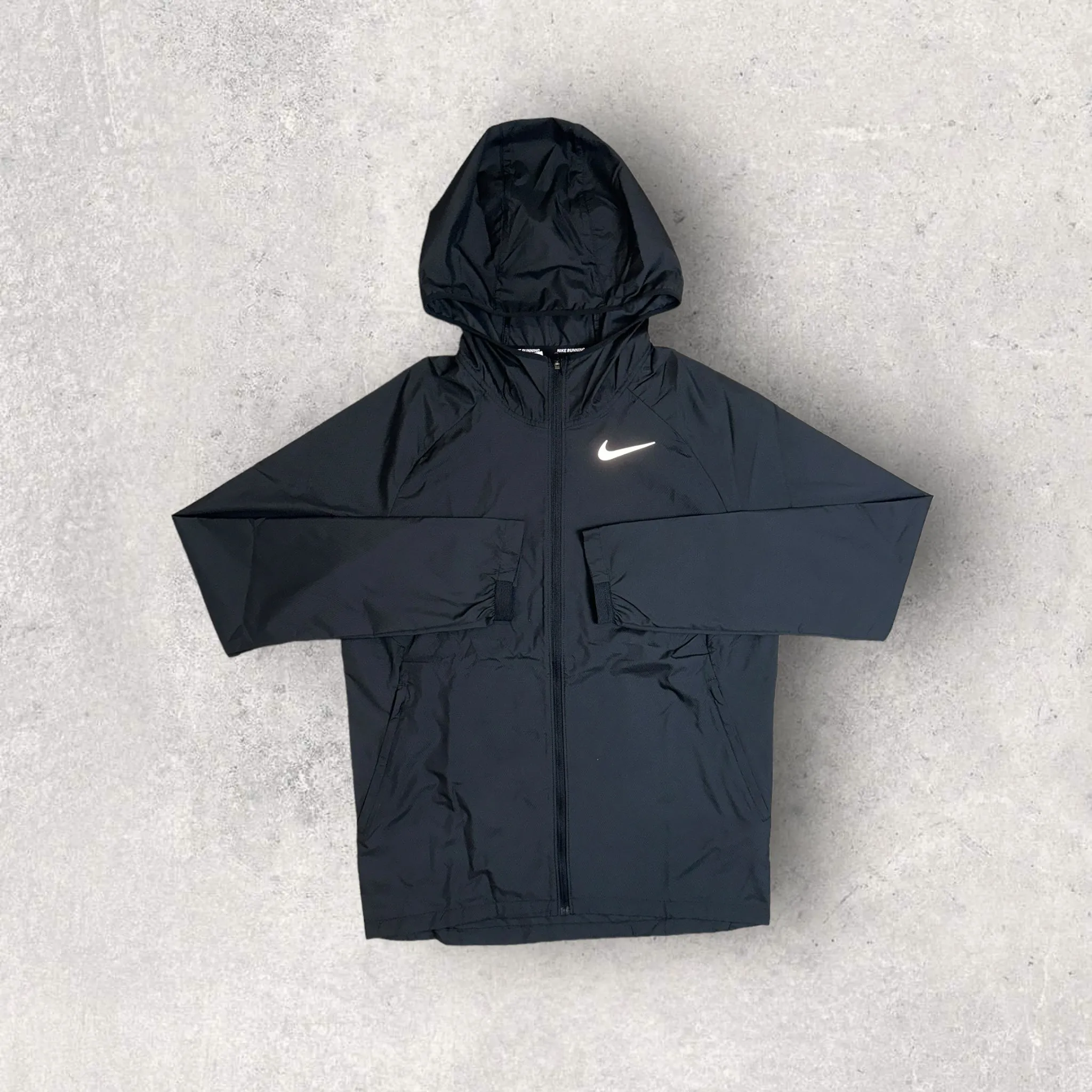 NIKE ESSENTIALS WINDRUNNER JACKET/SHORT SET - BLACK