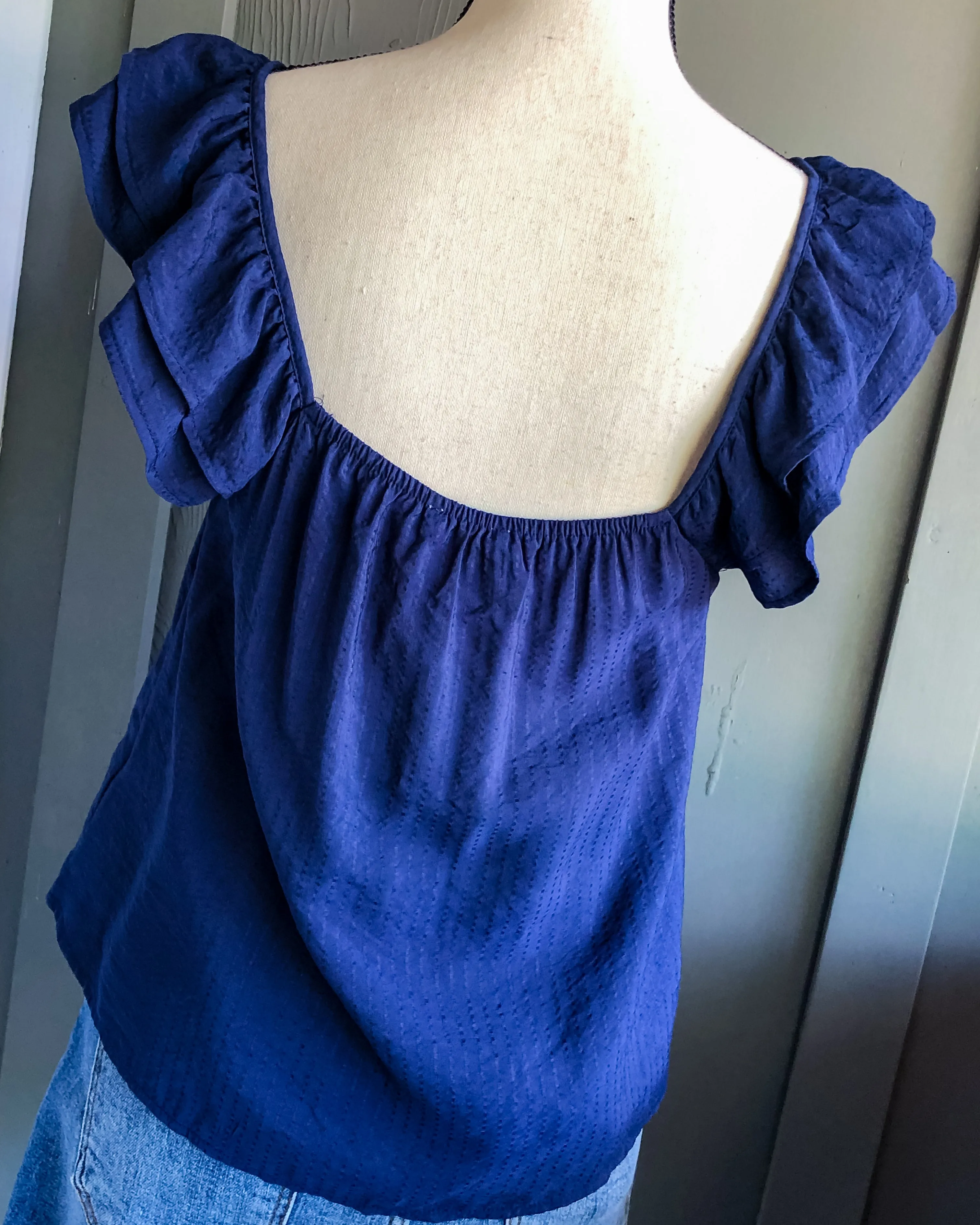 Sweetheart Neckline Ruffled Sleeve Top - Navy